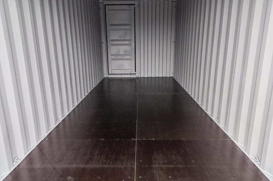 Contenedor nuevo de tres puertas de 20 pies