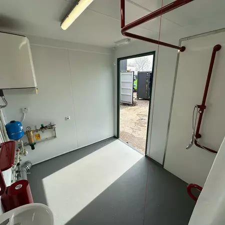 Bloque de sanitarios 3 + 1 4,8 x 2,7 m