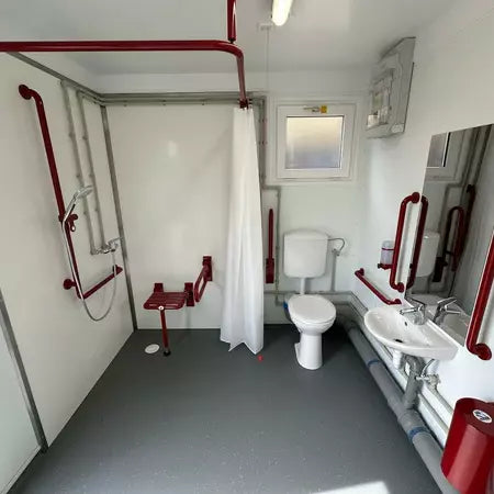 Bloque de sanitarios 3 + 1 4,8 x 2,7 m