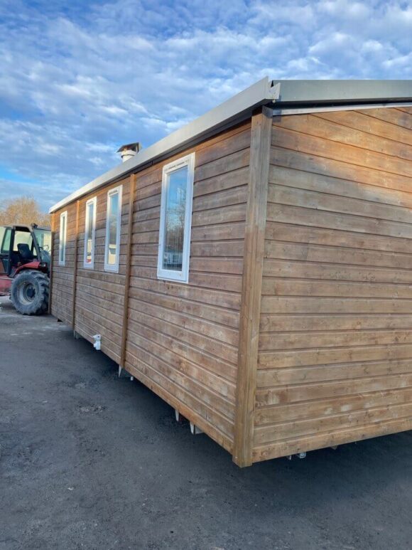 Casas Contenedoras IRM con Terraza de Madera